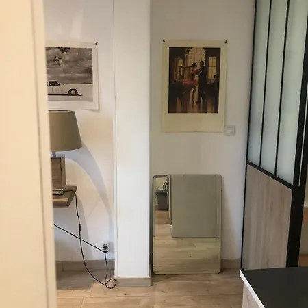 Cozy And Comfortable 2-room In